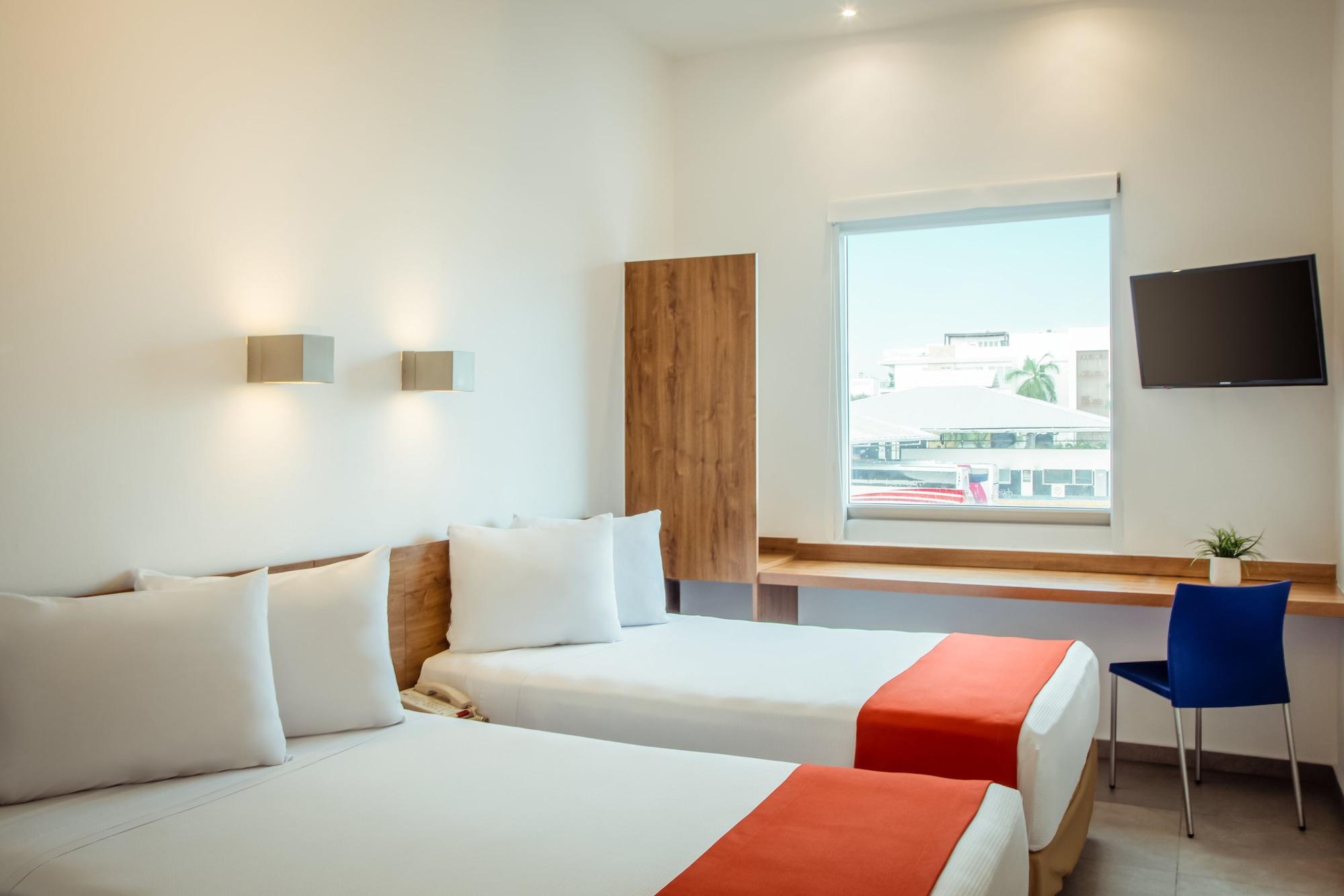 Hotel One Playa Del Carmen Esterno foto