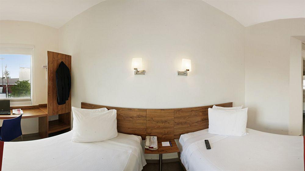 Hotel One Playa Del Carmen Esterno foto